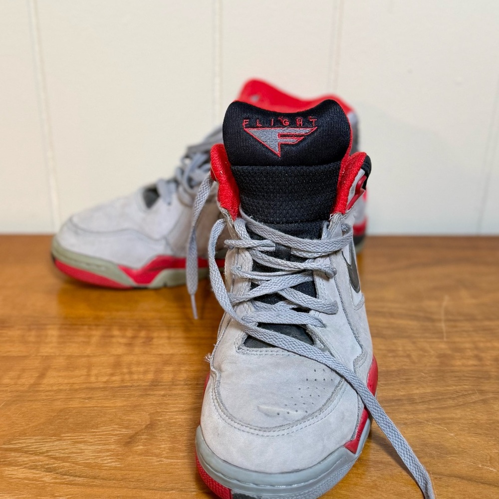 Gently Loved Nike Air Solo Flight Men’s 8